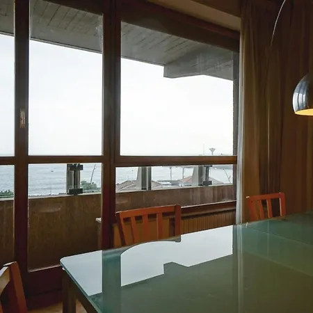 Charming Licuti Apt Near The Center Of