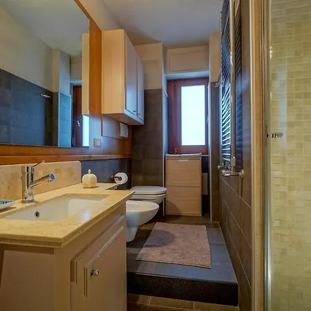 Holiday home Charming Licuti Apt Near The Center Of *