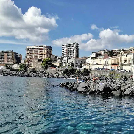 Charming Licuti Apt Near The Center Of Catania